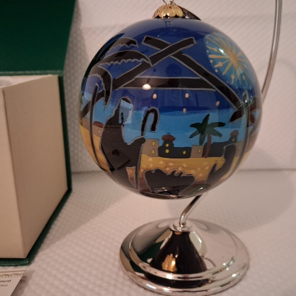 Pier 1 Li Bien Nativity Scene Christmas Ornament 2015 Reverse Painted w/ Box